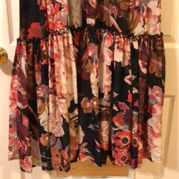 Elizabeth and James floral-print silk maxi dress - Picture 4 of 6
